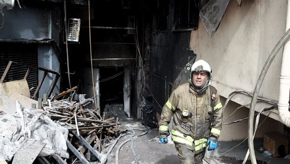 İstanbul Beşitaş'ta 29 kişinin öldüğü eğlence merkezindeki yangının görgü tanıkları olayı anlattı
