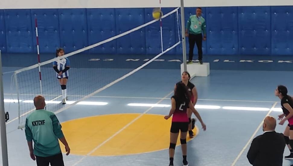 Şehit Hüseyin Akil İlkokulu, 23 Nisan İlkokulu'nu 2-0 mağlup etti