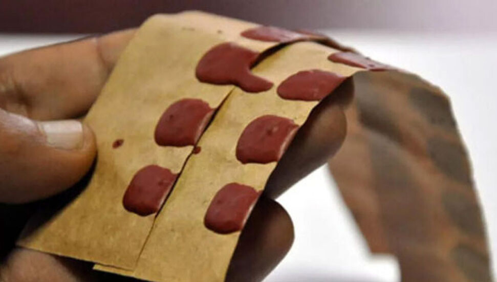 Larnaka’da 400, Baf’ta 98 çatapat ele geçirildi