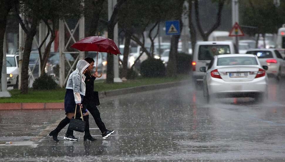 İzmir 22 yıl sonra en yağışlı kasımı yaşadı