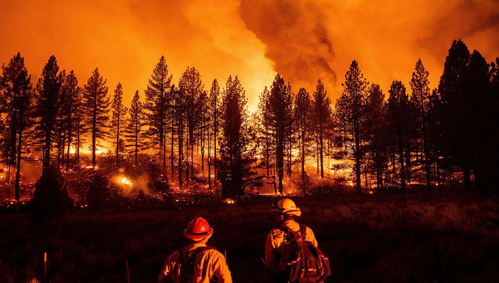 Wildfire Rages in Los Angeles, Forcing 30,000 to Evacuate