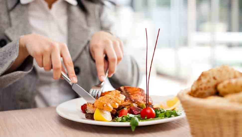 Uzman Klinik Psikolog Yaren Hamarat: Hızlı yemek yiyenlerde uyku sorunları daha fazla