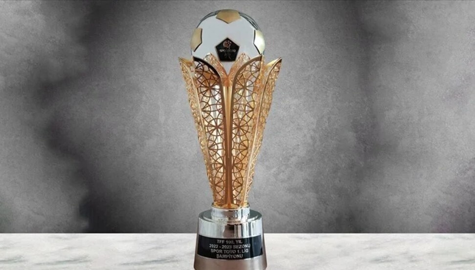 TFF, kuruluşunun 100. yılı nedeniyle yeni şampiyonluk kupaları tasarladı