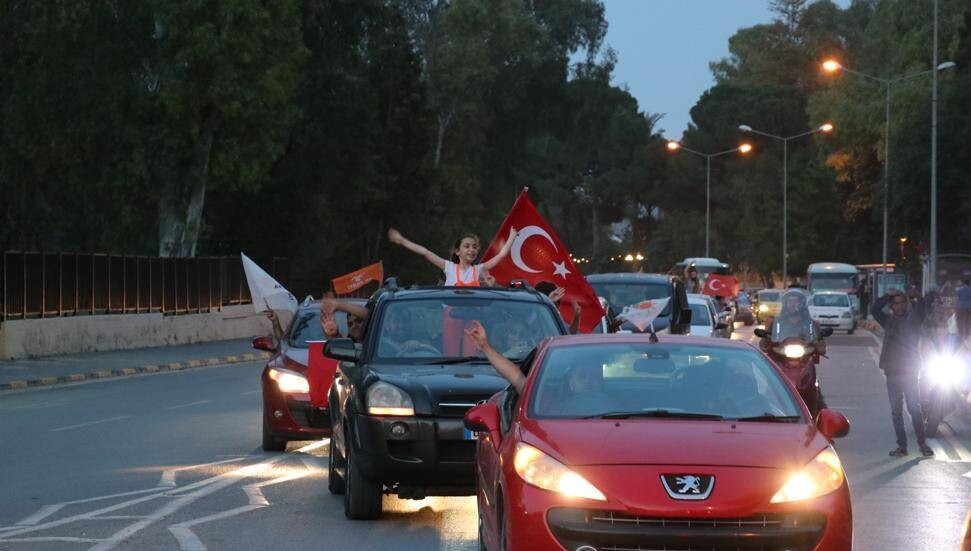 KKTC'de Cumhurbaşkanı Erdoğan'ın seçim başarısı kutlandı