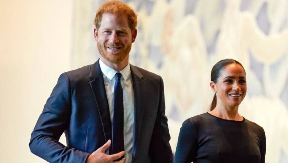 Prens Harry, ailesini Birleşik Krallık'a götürecek mi?