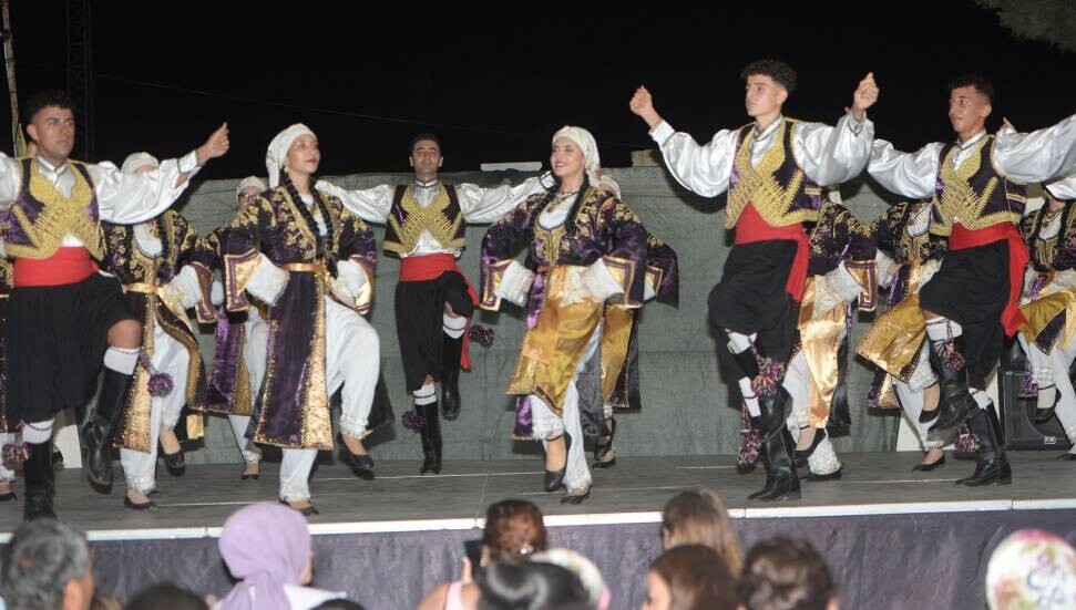 Yılmazköy’de “10. Halk Dansları ve Barış Festivali” düzenlendi
