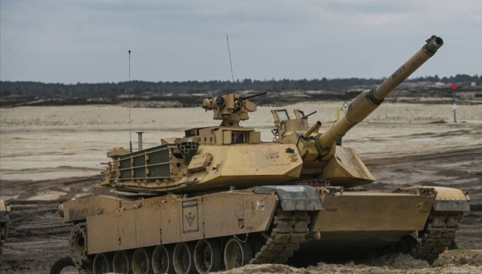 Zelenskiy, ABD'nin M1 Abrams tanklarını teslim aldıklarını duyurdu