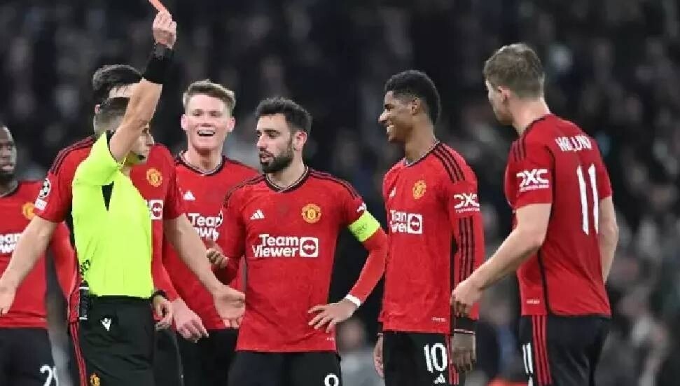 Kırmızı kart gören Marcus Rashford, Galatasaray maçında yok