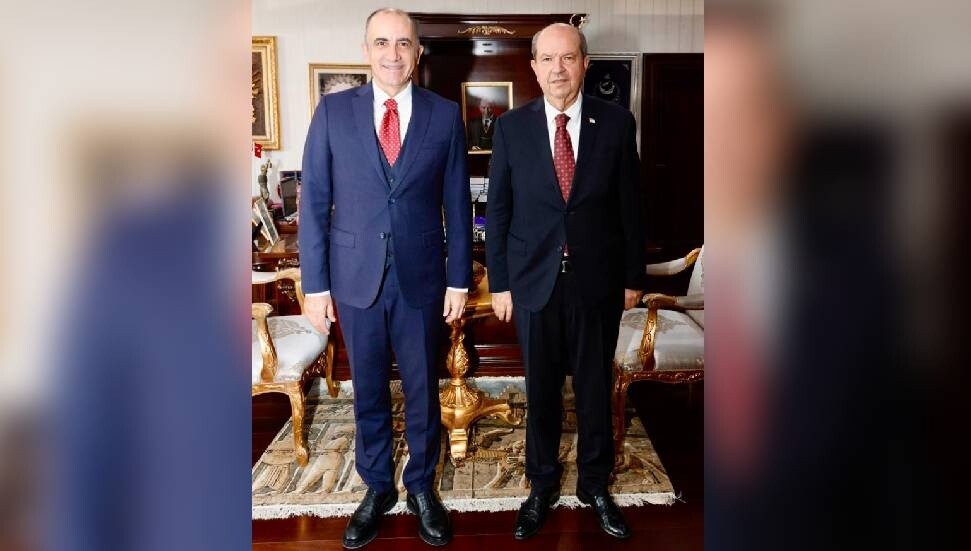 Cumhurbaşkanı Tatar, yatırım danışmanı Özinal’ı kabul etti: Ülkede huzur ve güven olması dış yatırımcılar için önemli