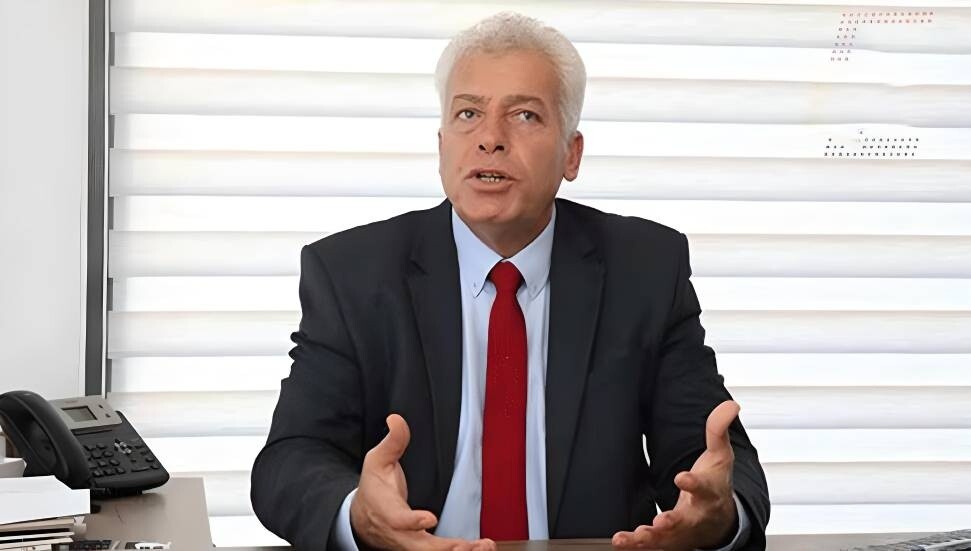 Cemal Redif’ten şok açıklama: Pasaportlarını Güney'e kaçmasınlar diye, paralarını toplum huzurunu bozmasınlar diye tuttuk