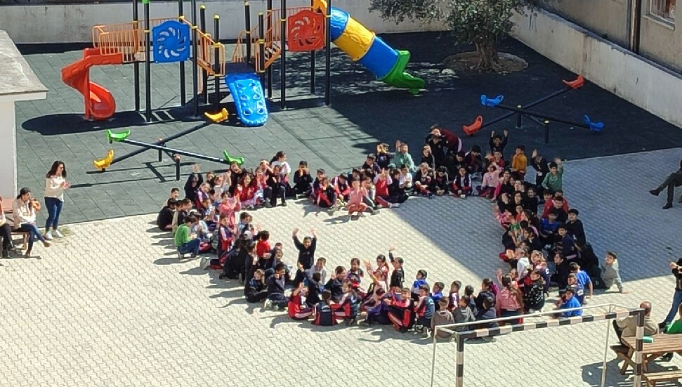 Merit, yardım elini Lefkoşa’ya da uzattı