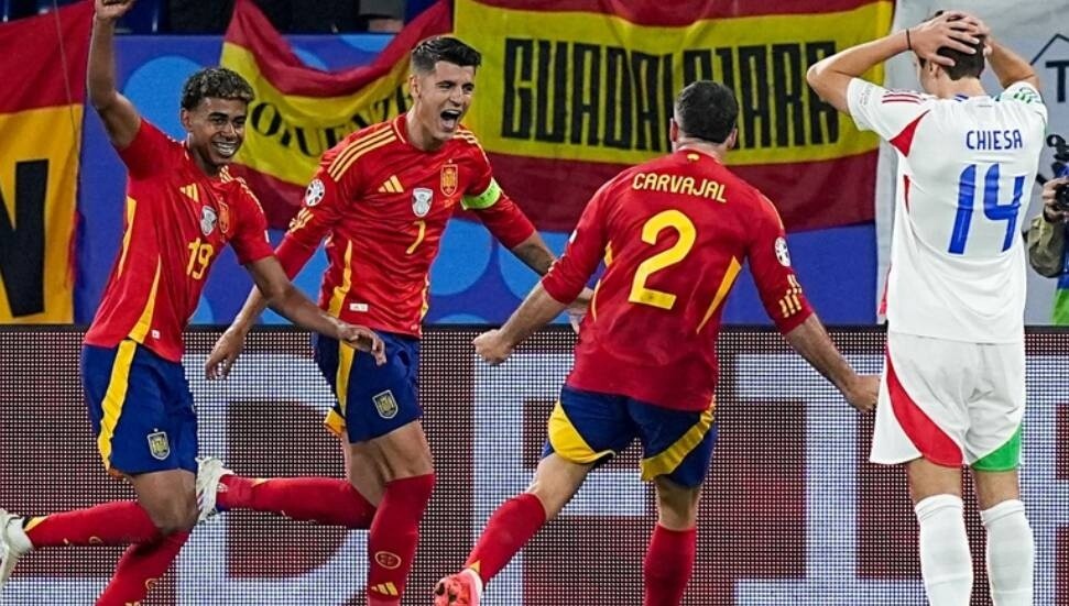 Spain Beat Italy with a Scintilating Performance
