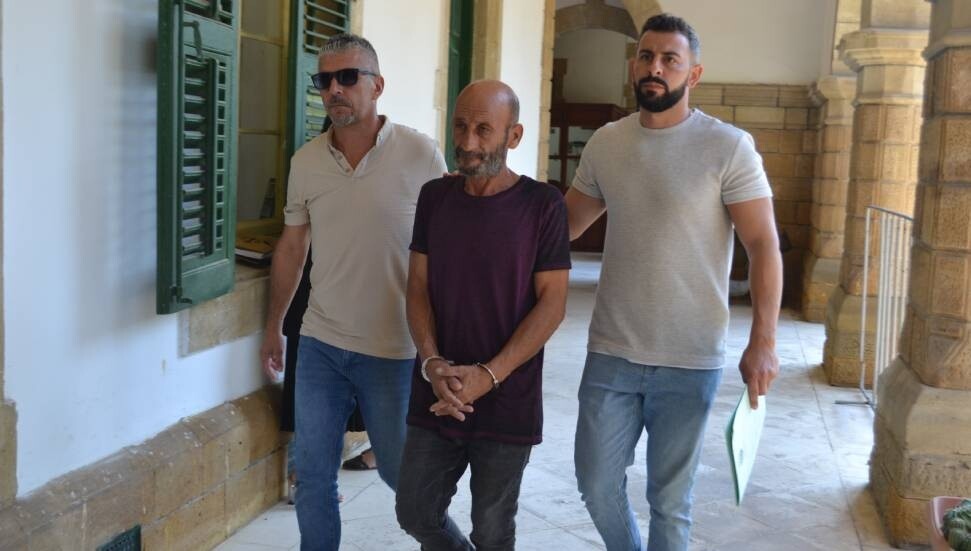 Ercan Kavşağı’nda 20 gram kokain, hassas terazi, hintkeneviri ile yakalandı