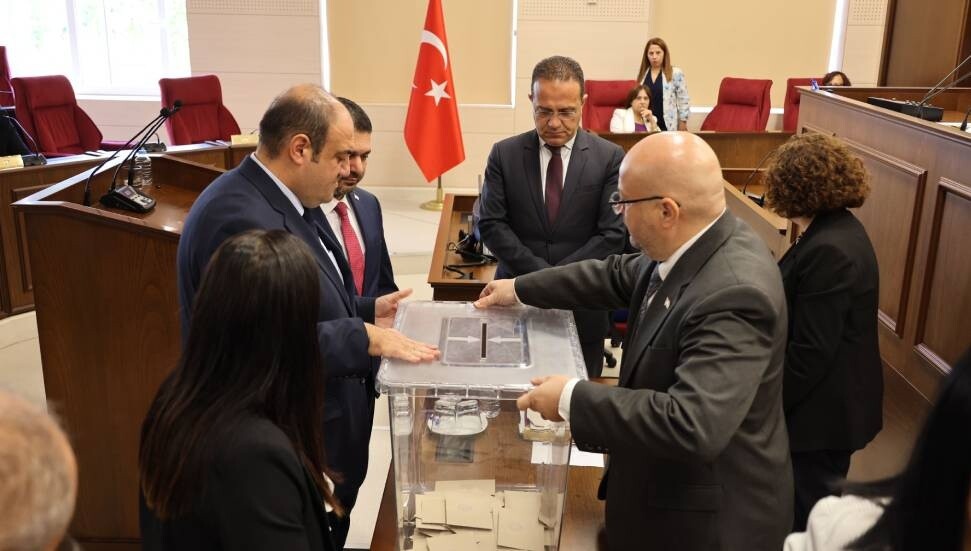 Meclis Başkanı Adayı Ziya Öztürkler, 3’üncü turda da seçilemedi