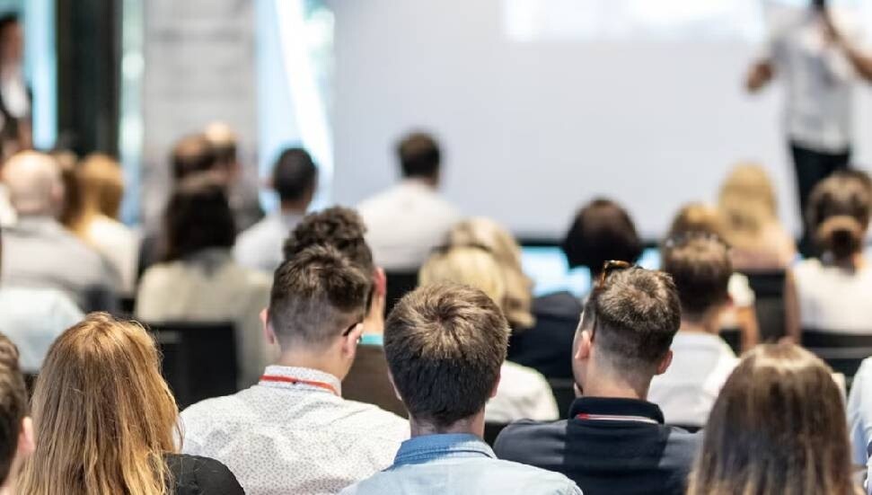 Rum Milletvekilleri Yunanistan’da gerçekleştirilen seminere katıldı