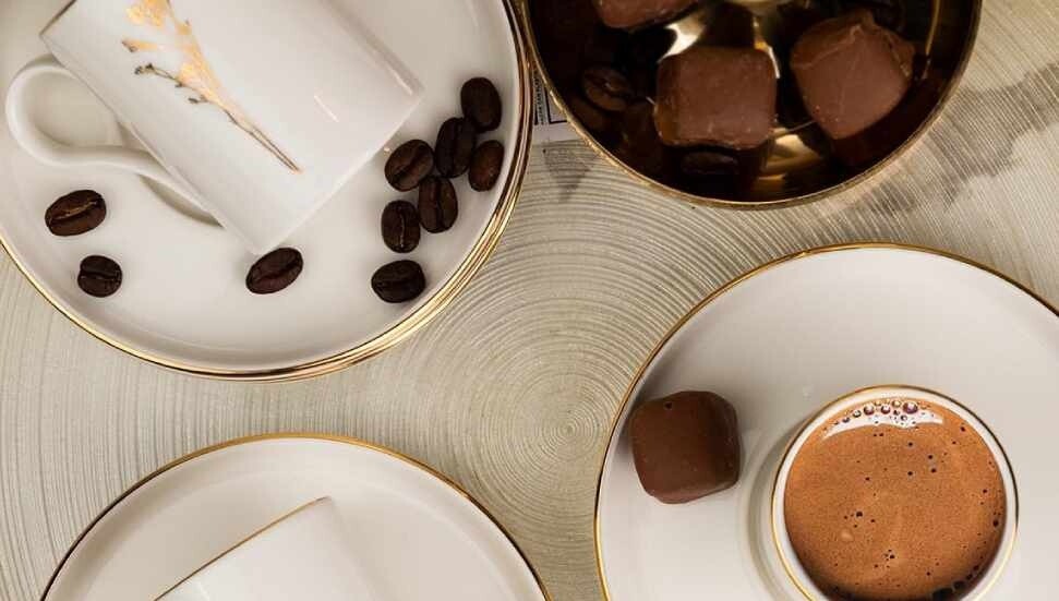 Kütahya porselen ile kahve keyfi: Zarafet ve kalitenin buluştuğu kahve fincanları