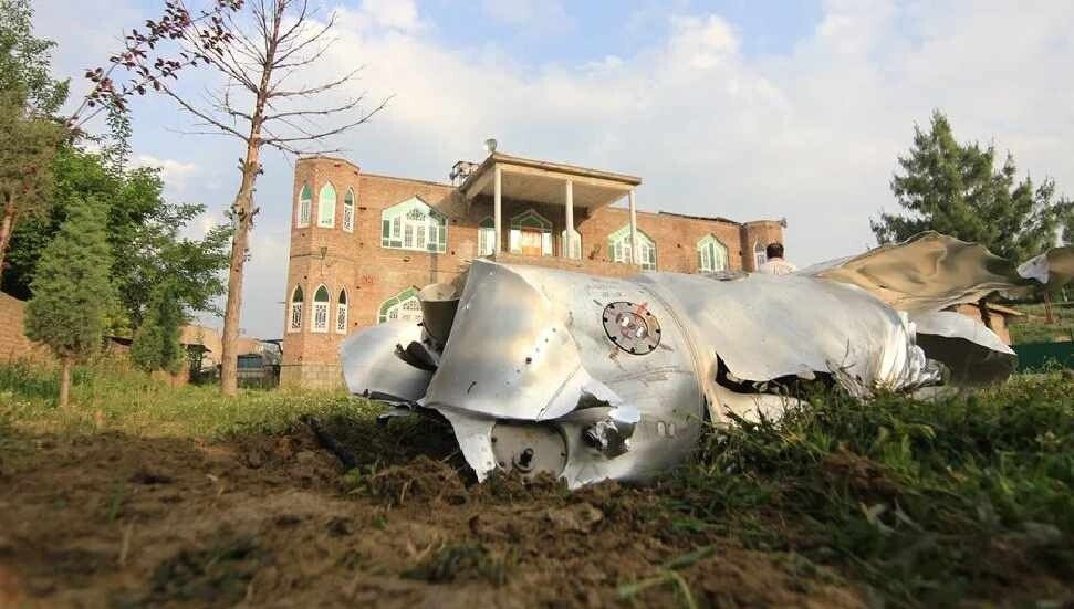 Hindistan, Pakistan'ı füzelerle vurdu