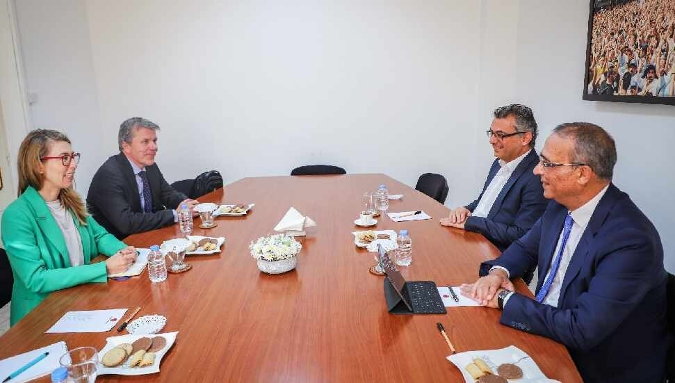 Erhürman Avrupa Komisyonu yetkilisi Bertezzolo ile görüştü