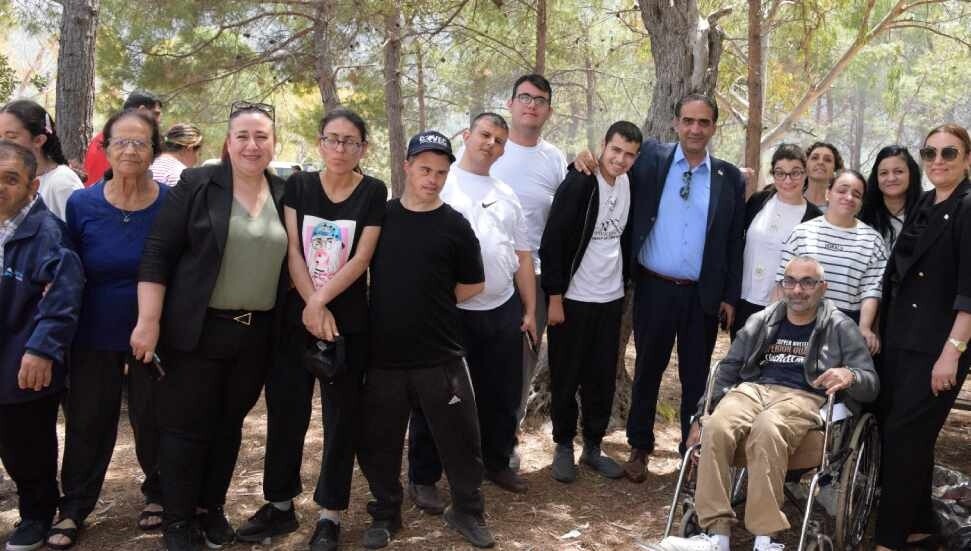 Gardiyanoğlu, özel gereksinimli gençlerle piknikte buluştu