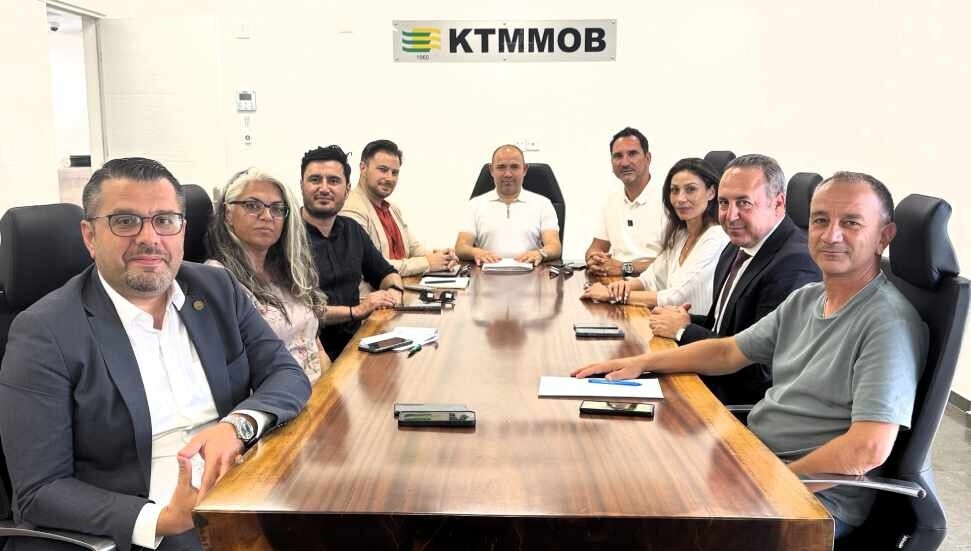 Mülkiyet sorunu masaya yatırıldı: Çözümden uzaklaşmak toplumu daha zorlu bir geleceğe sürüklüyor