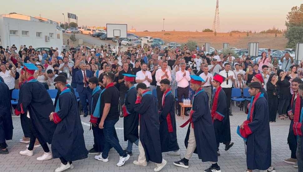 191 Yeni mezun iş gücüne katıldı: Taner Akcan’da umut ve coşku bir aradaydı