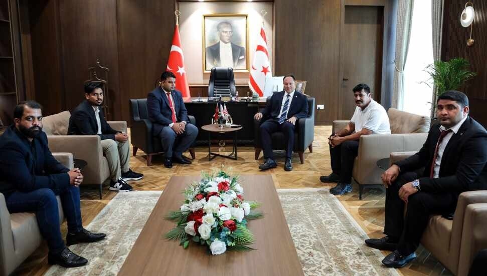 Öztürkler Pakistan’a taziyelerine iletti