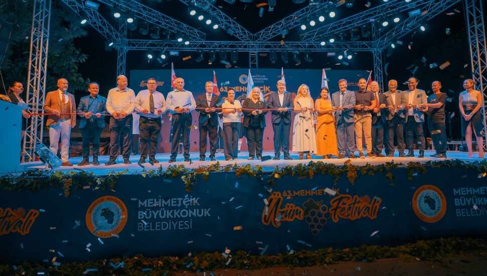 63. Mehmetçik Üzüm Festivali dün akşam düzenlenen törenle başladı