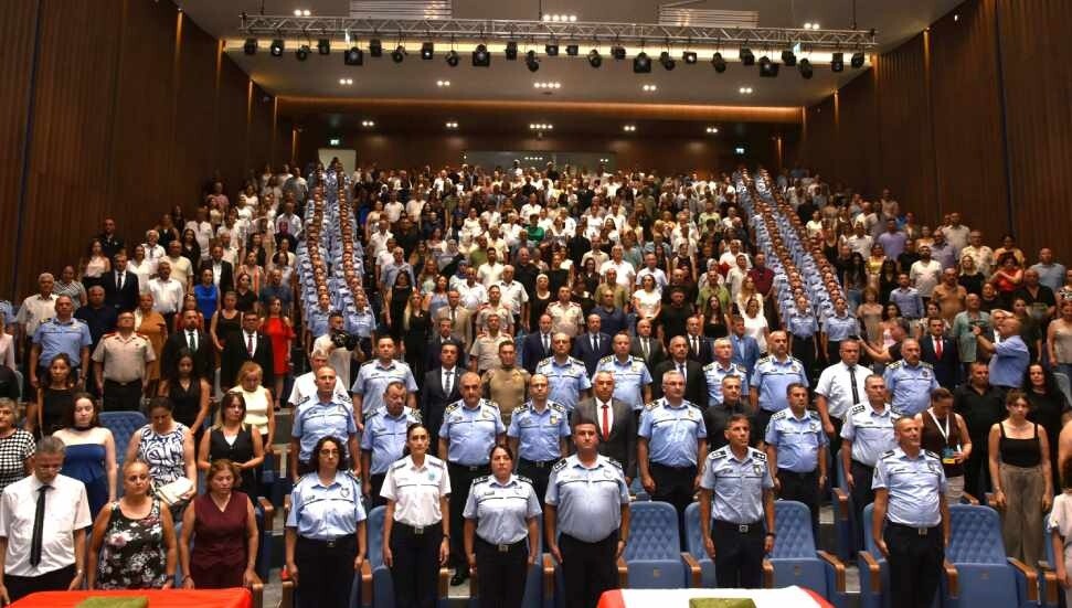 Polis Okulu Müdürü Hüseyin Kadir Çete: Polis Okulu'nda kazandığınız disiplin karakteriniz olsun