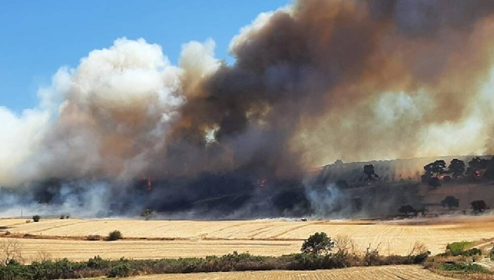 Üç ilde orman yangınlarına müdahale sürüyor