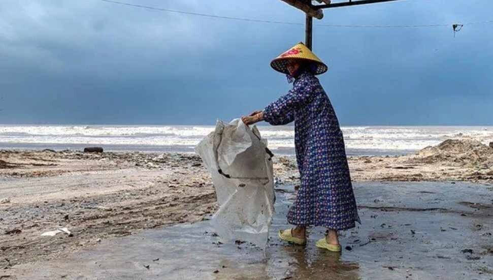 Bualoi tayfunu Vietnam'a ulaştı: 1 ölü, 12 balıkçı kayıp