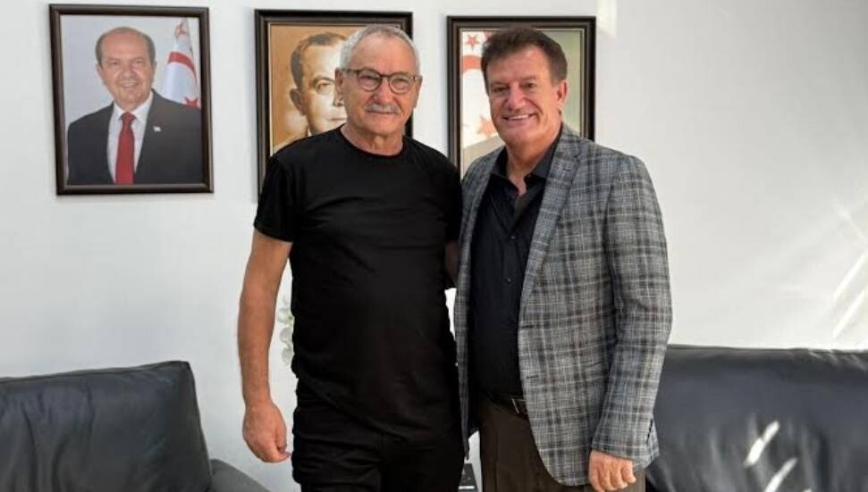 Galatasaraylı Yusuf Altıntaş, Erhan Arıklı’yı ziyaret etti