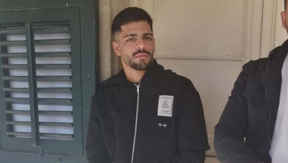 Sarhoş şekilde çevreye rahatsızlık verdi, polisi darbetti: 20 günü aşmayacak süreyle cezaevine gönderildi