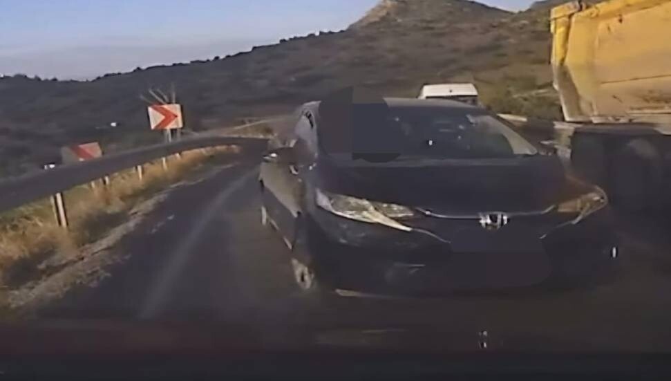Girne–Değirmenlik Anayolu’ndaki tehlikeli sürüşe 10 bin 240 TL ceza!