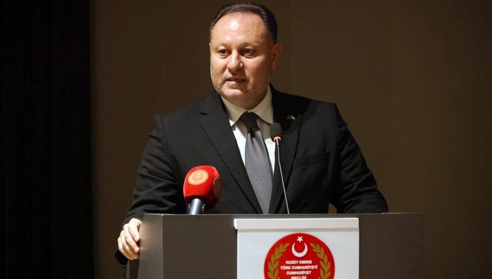 Ziya Öztürkler, Lise Öğrenci Konseyleri Buluşması’nda konuştu: Fikirlerinizi özgürce dile getirin