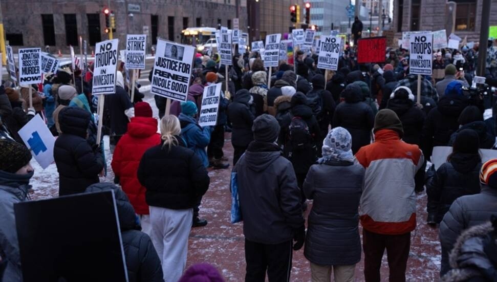 ABD ordusunun, Minneapolis'e olası konuşlanma için ilave asker hazırladığı iddia edildi