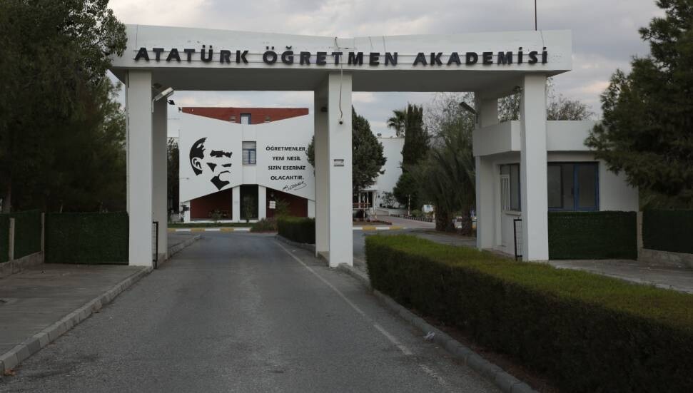 AÖA öğrencileri: Akademik standartlar korunmalı