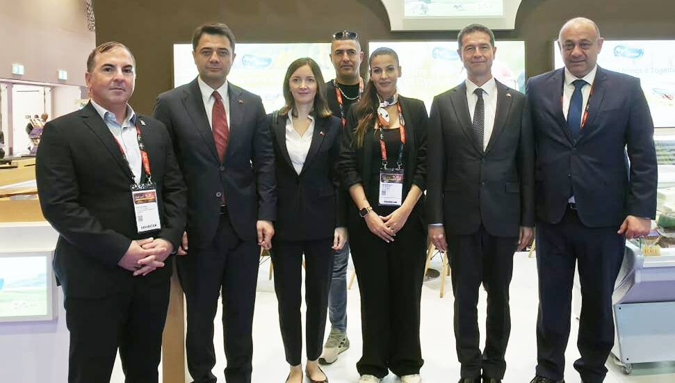 Dubai Gulfood'daki KKTC standını Türkiye Dubai Başkonsolosu Onur Şaylan ziyaret etti: Ortak çalışma vurgusu
