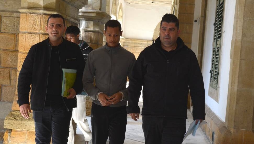 Soygun, yaralama, darp ve mülke tecavüz suçlarıyla itham ediliyor: 150 bin TL'lik teminata bağlandı