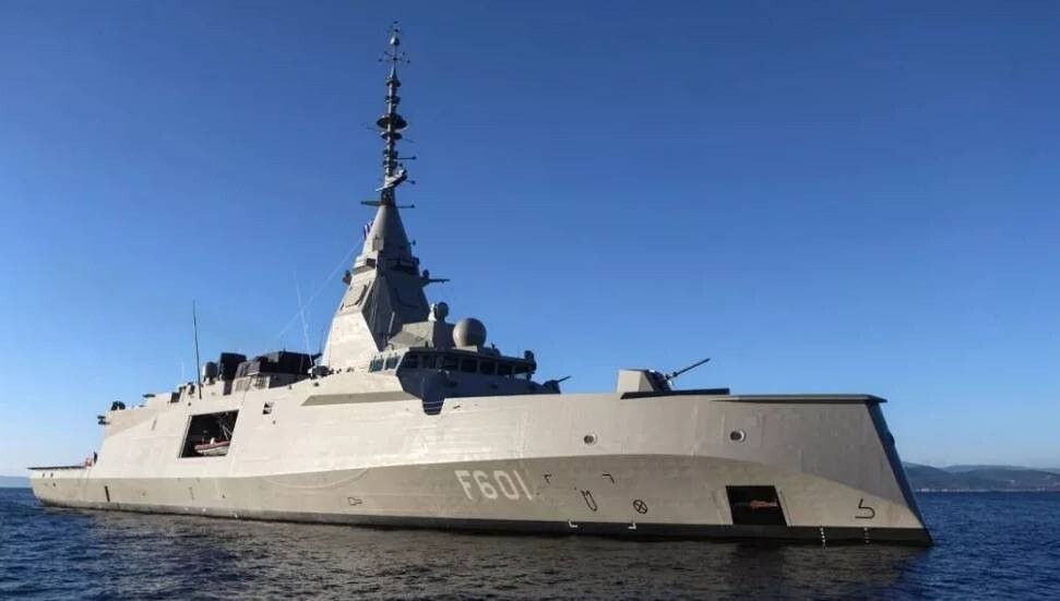 Yunanistan, Güney Kıbrıs’a iki fırkateyn gönderdi