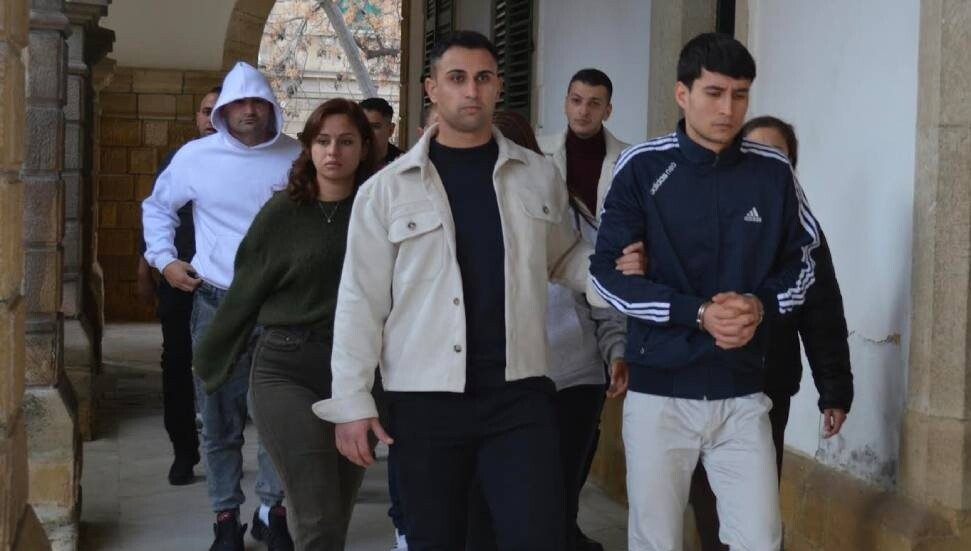 Oturma izni için sahte kira sözleşmesi yaptılar: 6 kişi tutuklandı