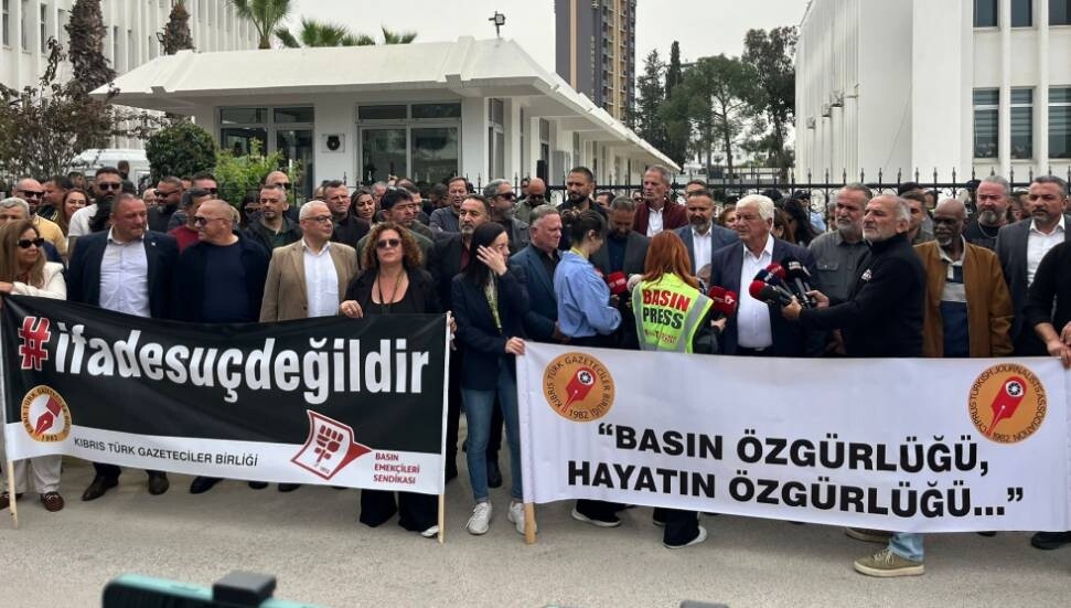 Başbakanlık önünde eylem: Yasa Meclis'e geldiği an genel grev ve eylemde olacağız