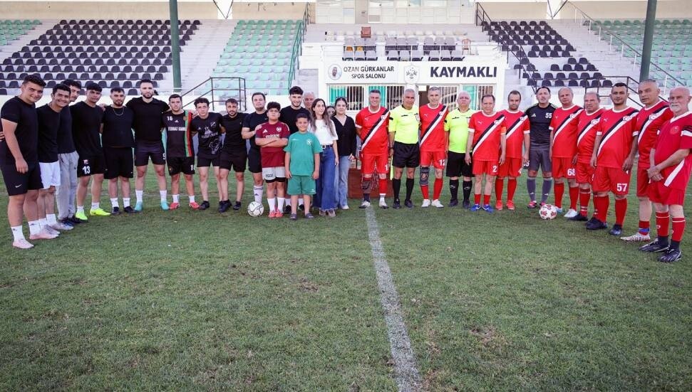 Cumhuriyet Meclisi Futbol Takımı, 19 Mayıs kapsamında üniversite öğrencileriyle sahaya çıktı
