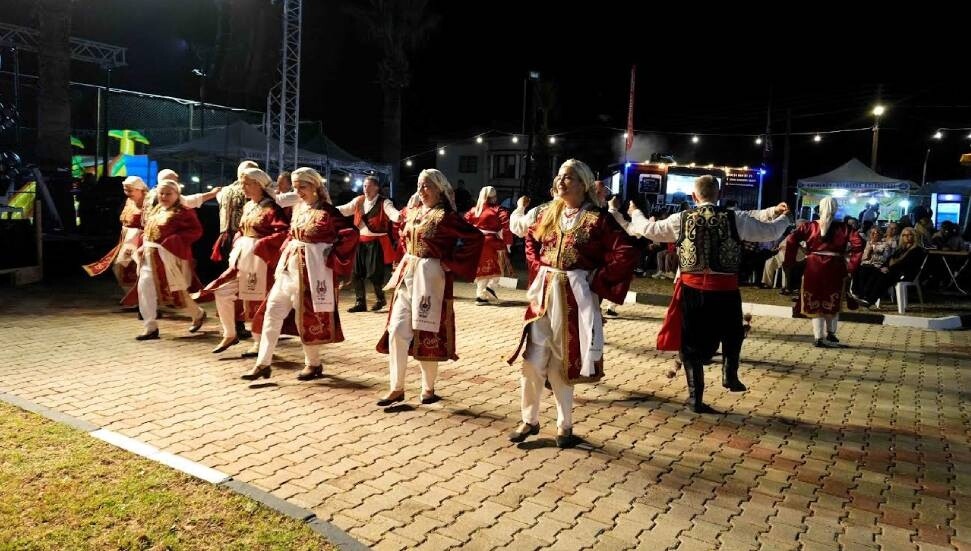 Yeni Türkü, 17. Zerdali Festivali’ne damga vurdu