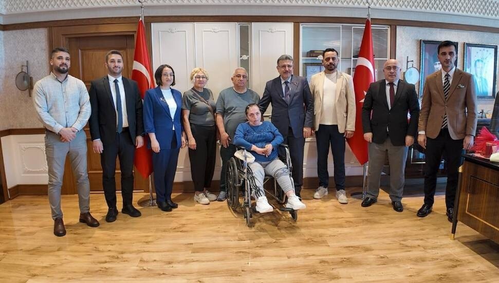 30 yıl sonra annesine kavuşan Ayşe Karadağ’dan teşekkür