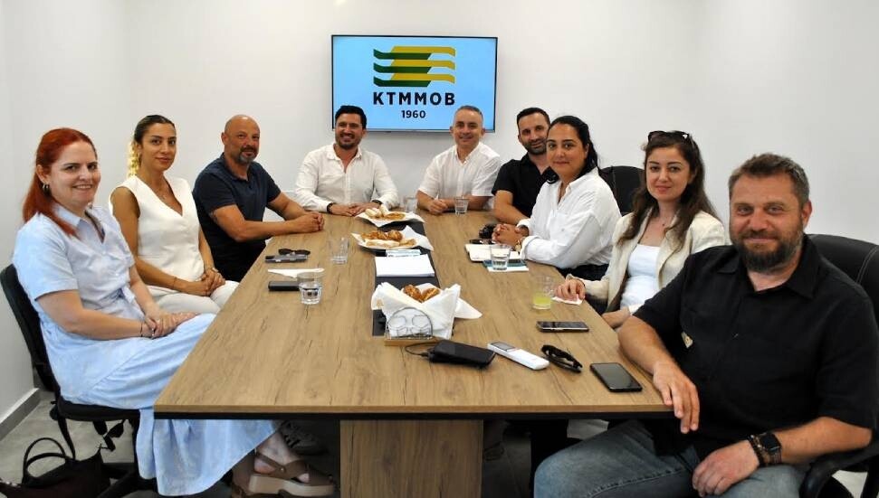 Tabipler Birliği’nden KTMMOB’ye ziyaret: İş birliği ve dayanışma olanaklarını değerlendirildi