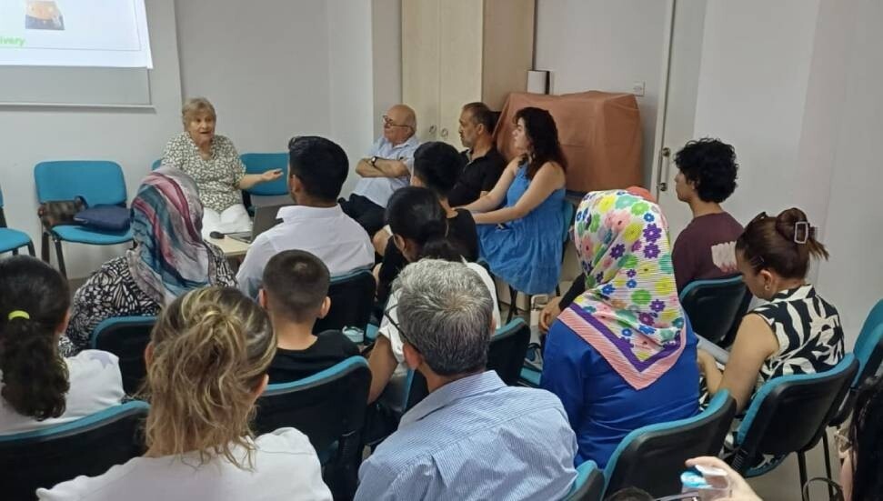 Diyabetli çocukların ailelerine eğitim desteği verildi