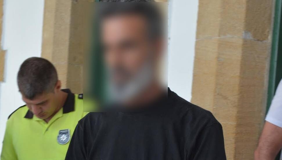 2 yaşındaki çocuğuyla polise gitti, ülkeye TIR dorsesinde girdikleri tespit edildi: 7 gün tutuklu kalacak