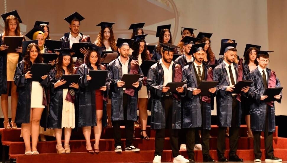 DAÜ Tıp Fakültesi'nde 38 yeni hekim mesleğe yemin etti