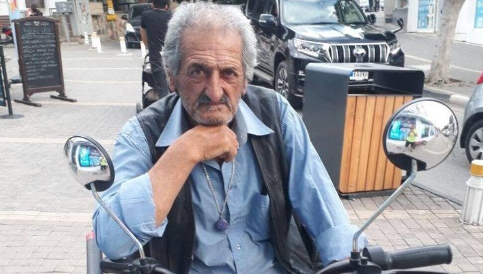 Girne sokaklarının sembolü sanatçı Mehmet Acar hayatını kaybetti