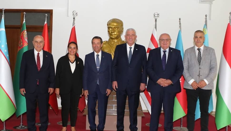 Dışişleri Bakanı Ertuğruloğlu, İYİ Parti heyetini kabul etti